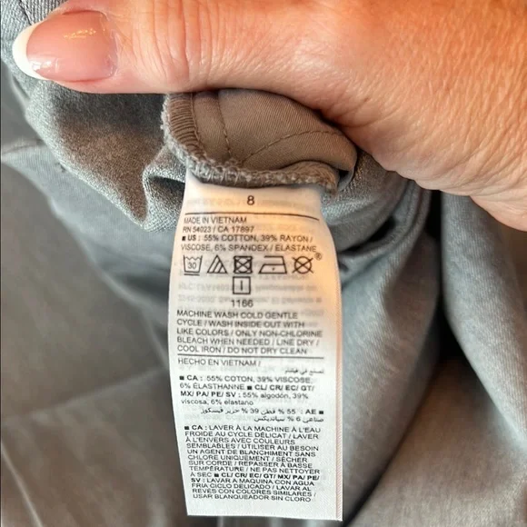 Old Navy Tan and Gray High Rise Pixie Flare size 8 - Picture 5 of 7